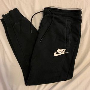 Black nike rally joggers